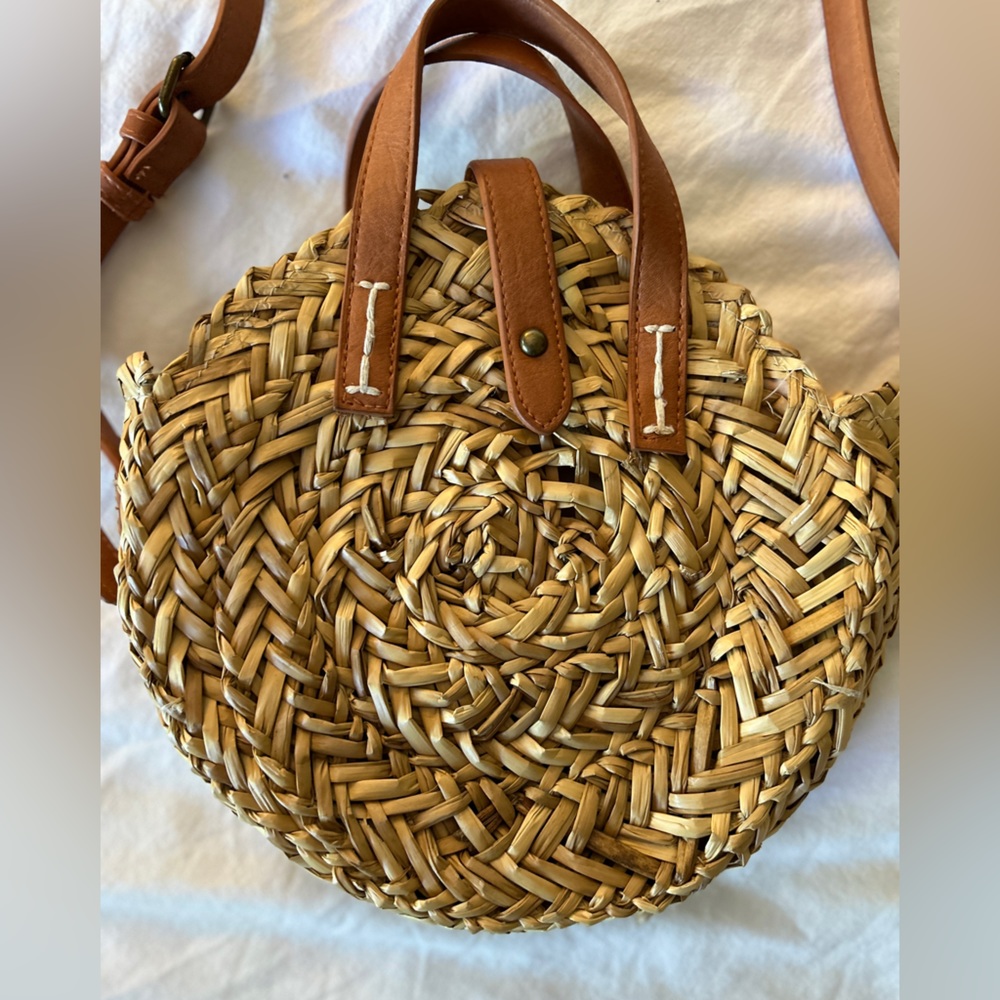 Straw purse